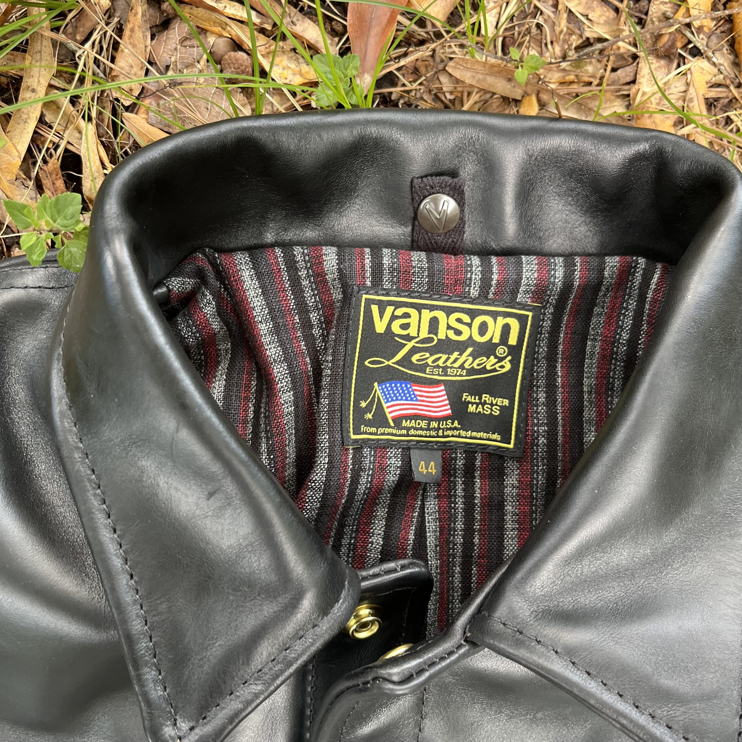 DudsByDel x Vanson MAVERICK Trucker Jacket in Black Chromexcel Horsehide, size 44 - Image 2
